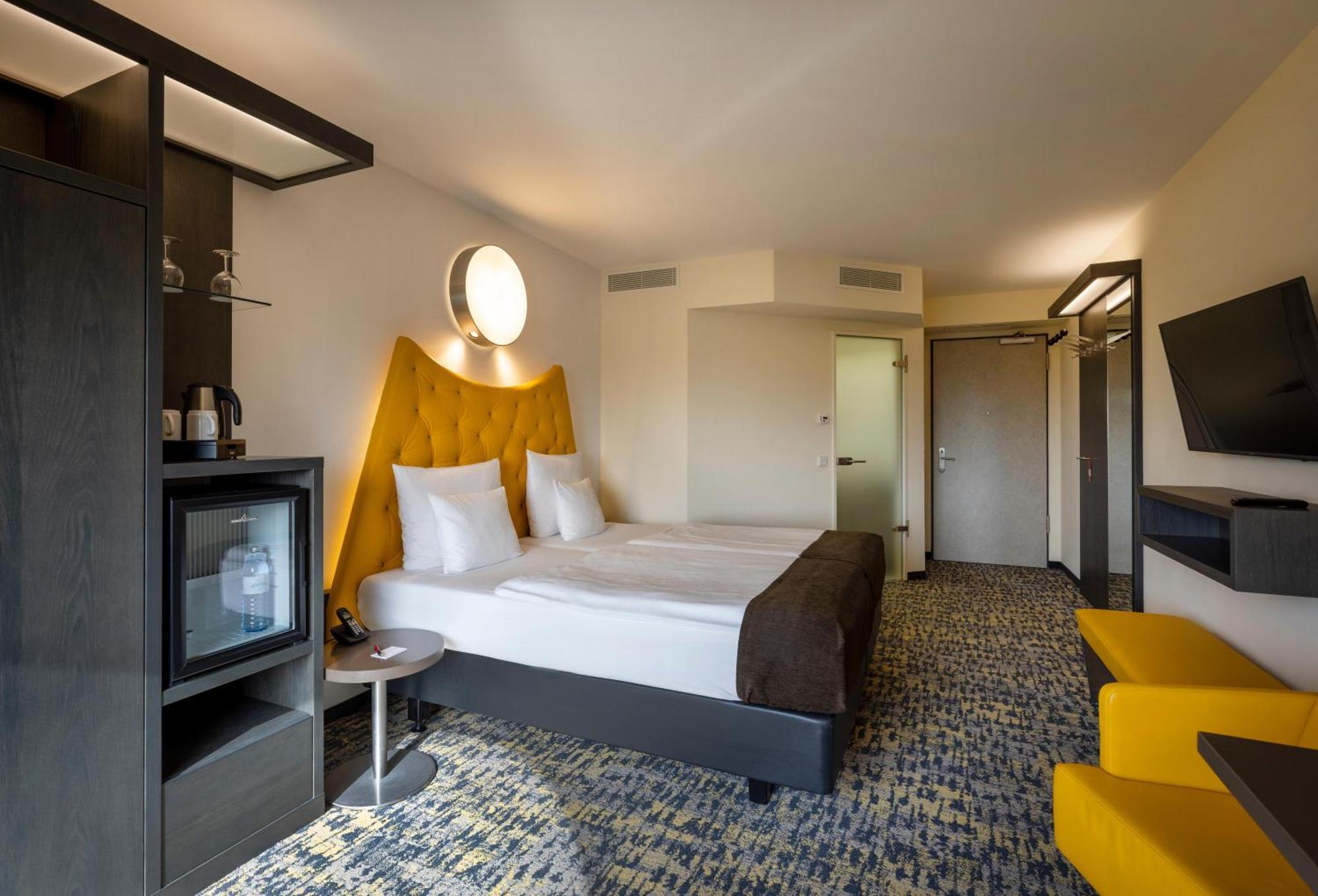 Spannende Hotels An Der Reeperbahn Bild